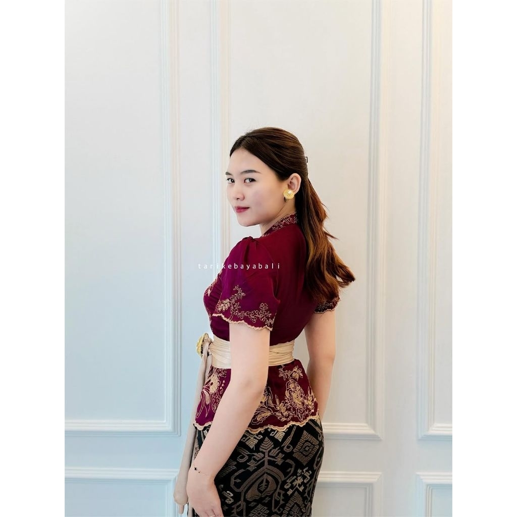 Promo Kebaya Jadi Bordir Tangan Pendek Kebaya Adat Bali Modern Kebaya Adat Bali Kekinian Kebaya Adat