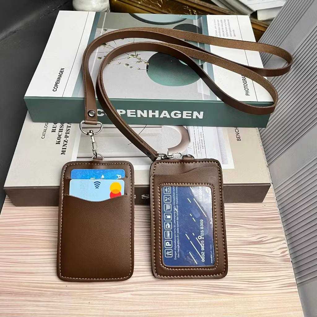 

Lanyard Kulit Nametag dan tali kulit elegan dan awet