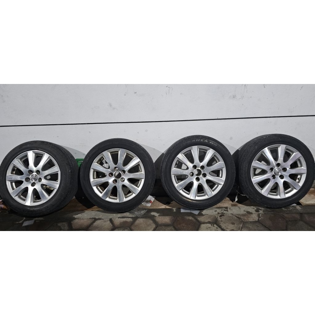 velg original camry ring 17, kondisi bagus ban tebal