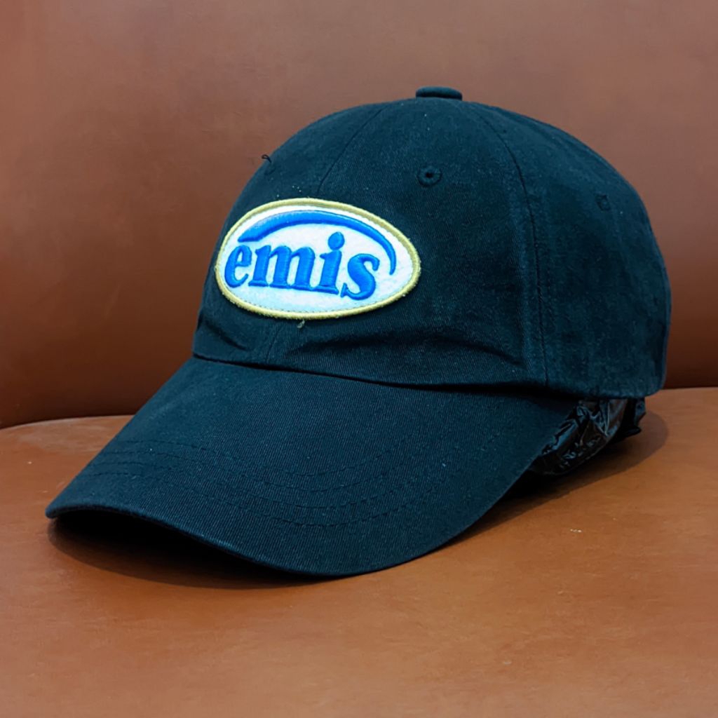 Topi Emis