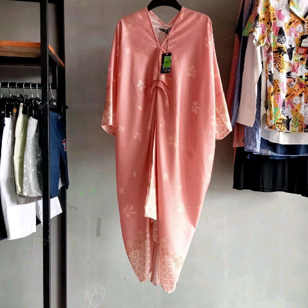 Connexion Dobby Batik Kaftan Pink Perempuan
