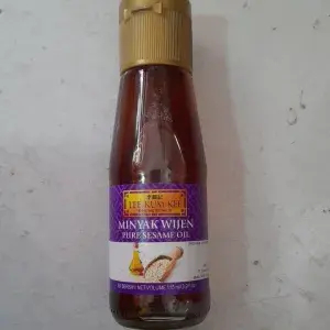 

Minyak Wijen Lee Kum Kee