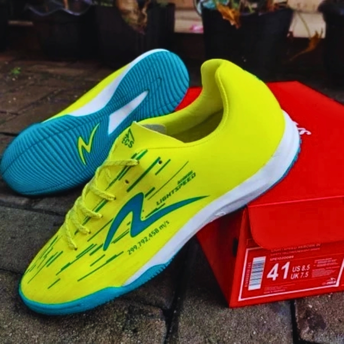 Sepatu Specs LIGHTSPEED Reborn Safety Yellow