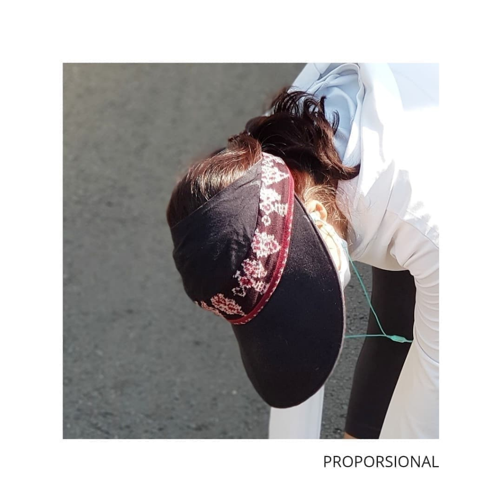 Topi Visor Wanita Lindung Indhe Tenun NTT Kombinasi Lurik