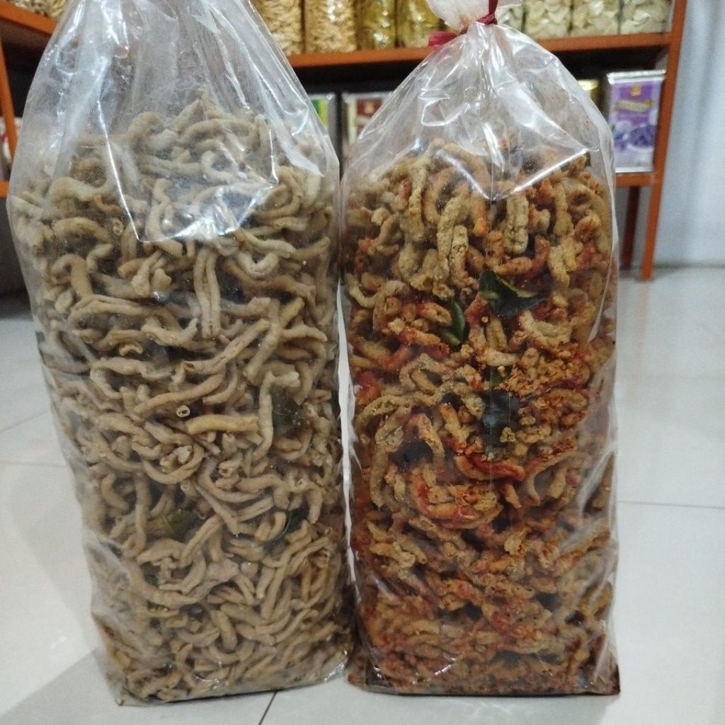 

Usus pedas dan asin daun jeruk 500gr
