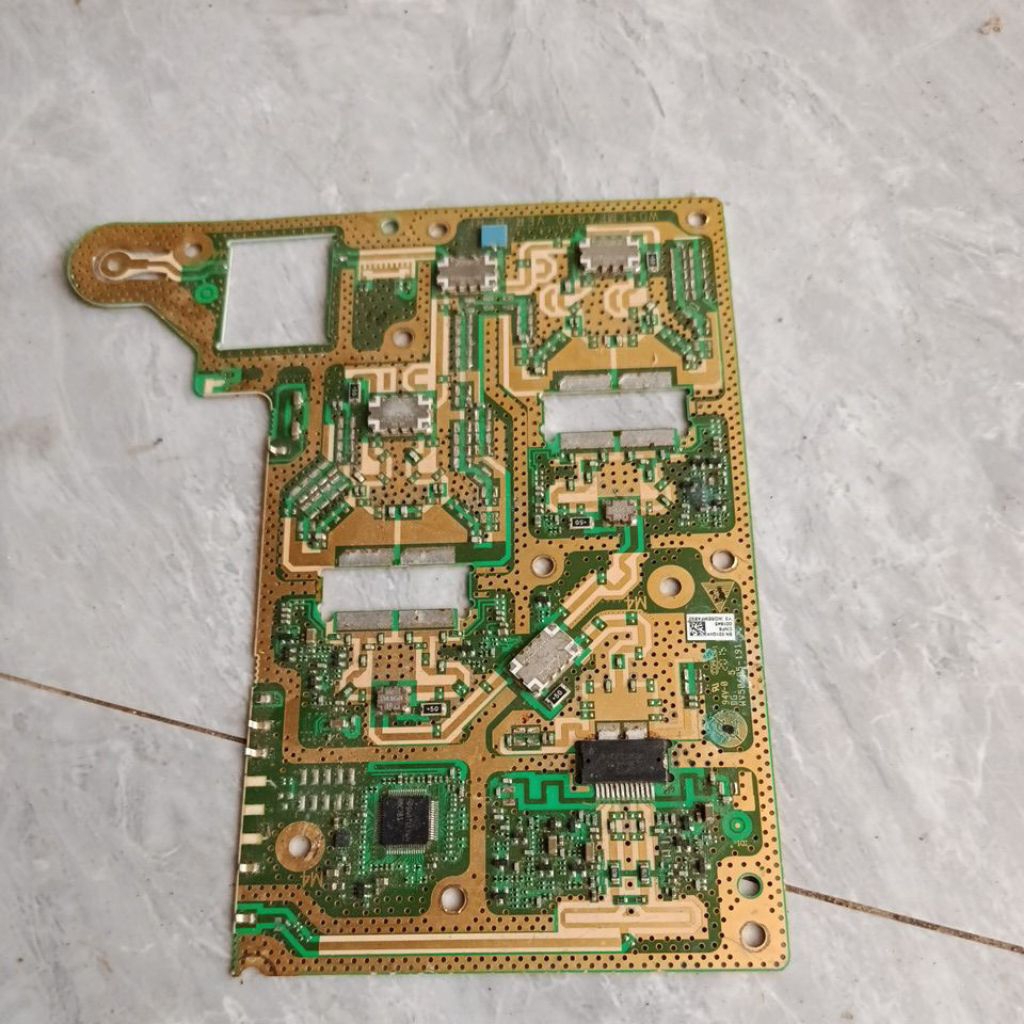 Pcb bekas palet bts
