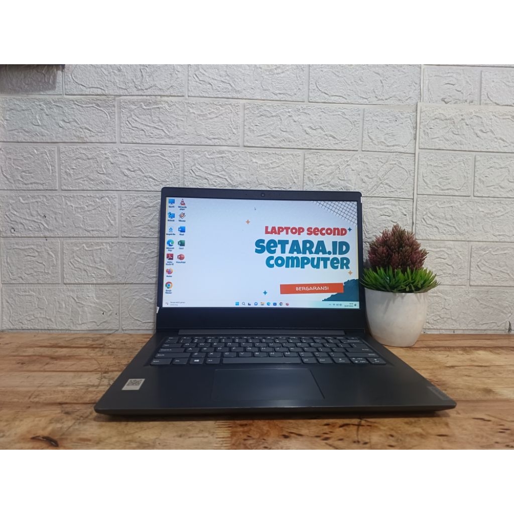 Laptop Lenovo V14-ADA,AMD 3020E,RAM 8 GB,SSD 256 GB