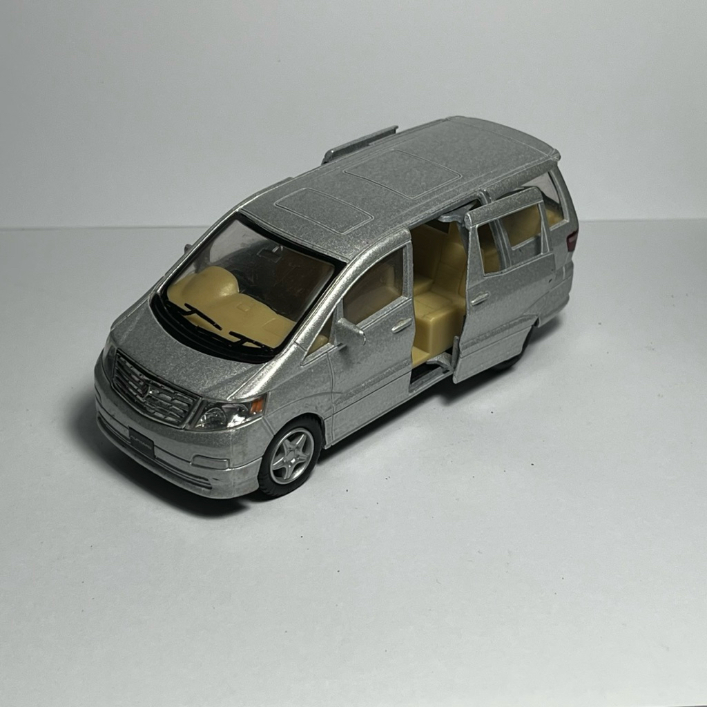 Toyota Alphard silver mainan mobil mpv diecast kinsmart preloved