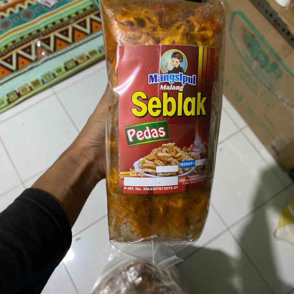 

Seblak Kering Mang Ipul 1 Pack (10 pcs) – Pedas Nikmat, Camilan Andalan!