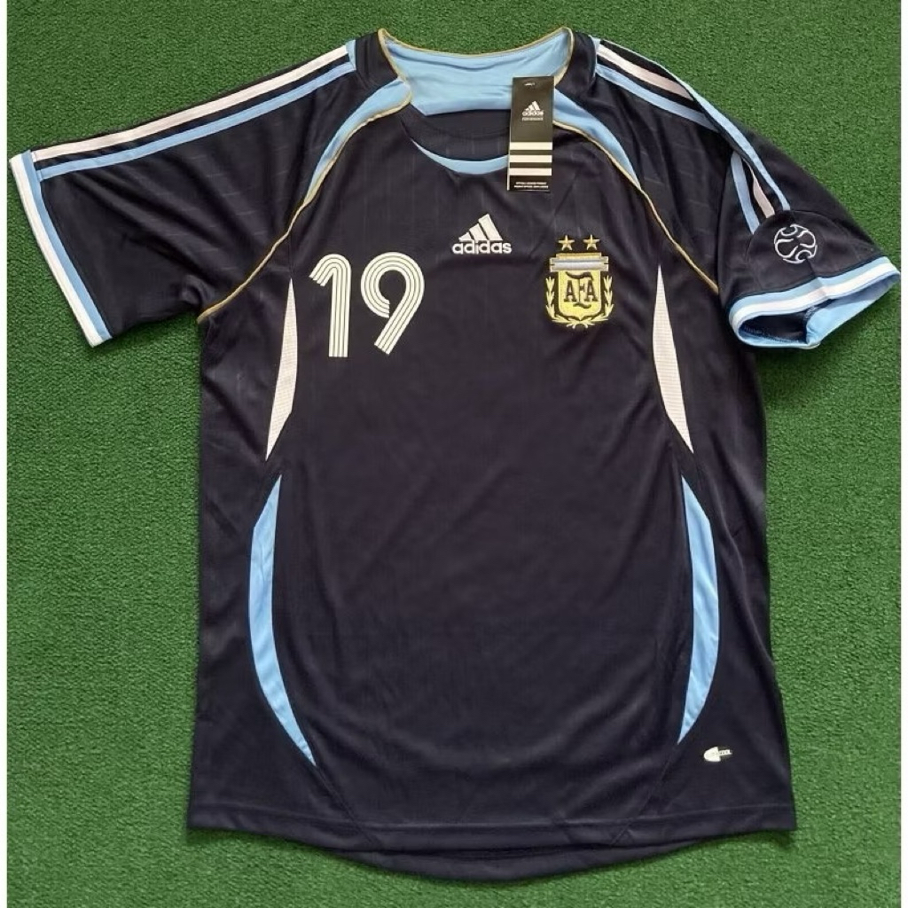 Jersey Argentina Away 2006 Retro - Nomor 19