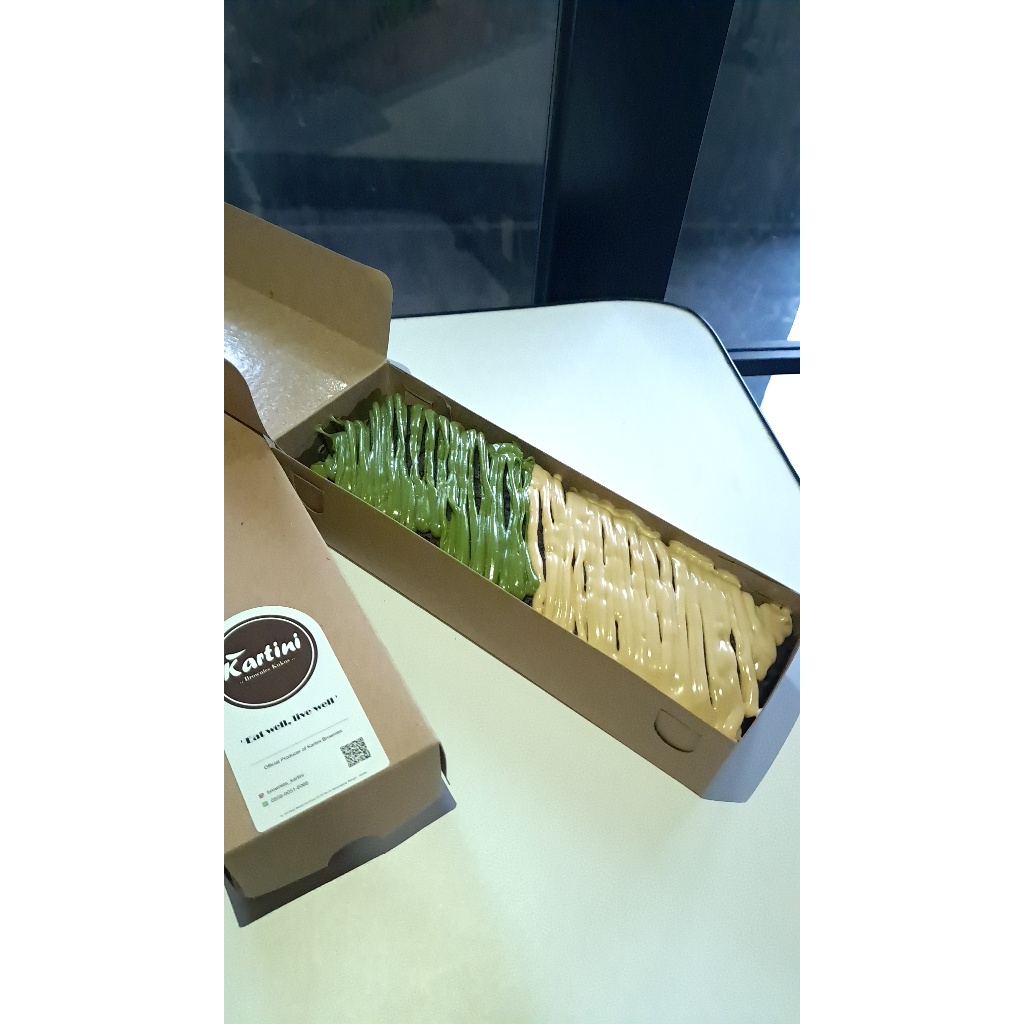 

BROWNIES KARTINI | Brownies Kukus Greentea - Tiramisu