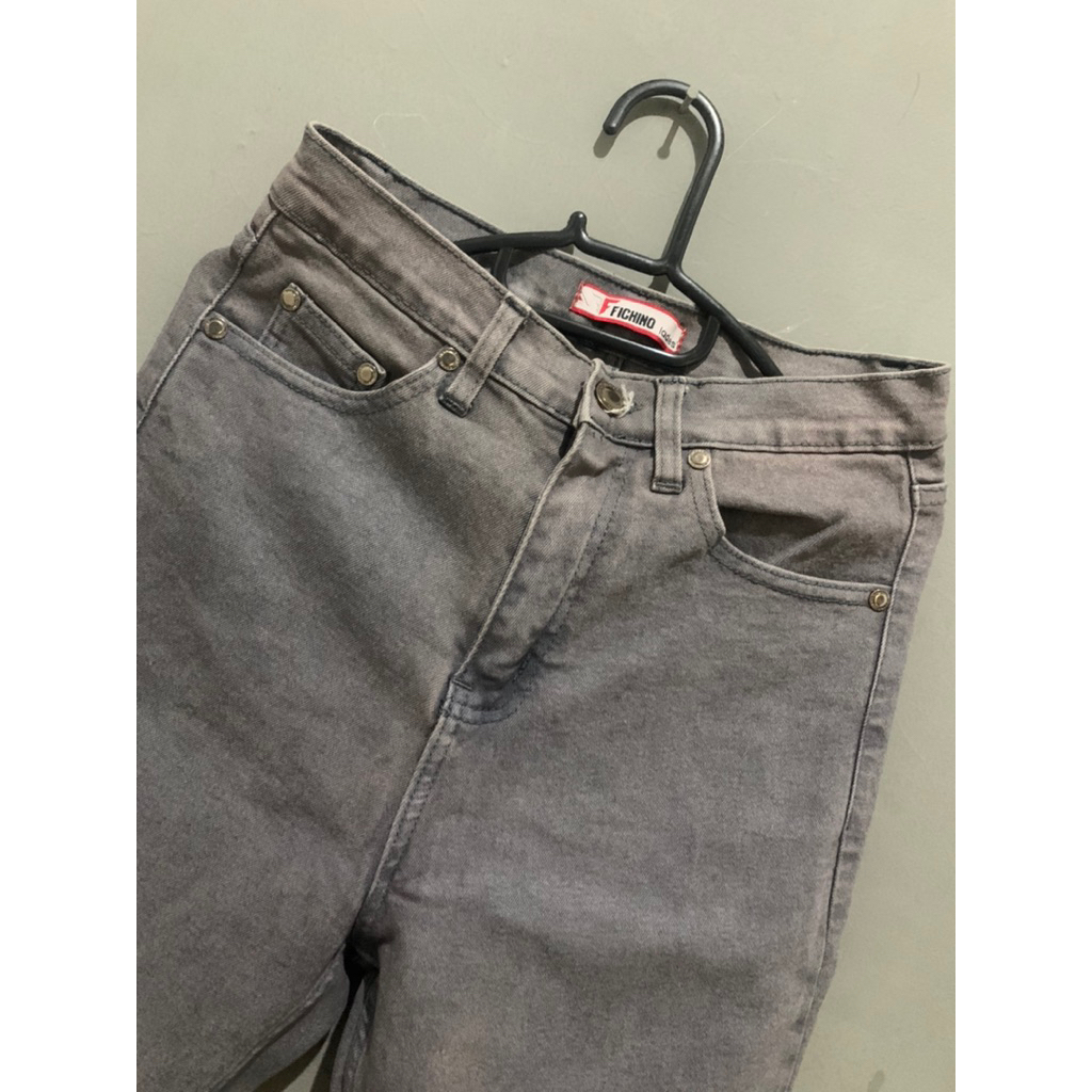 Preloved Jeans Fichino