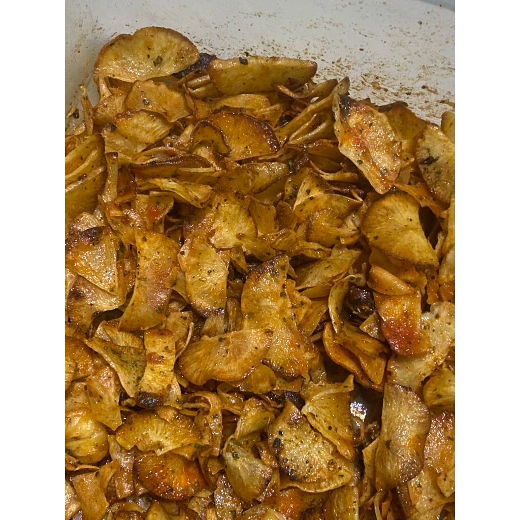 

Keripik singkong pedas daun jeruk