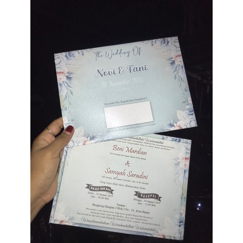 Undangan Pernikahan Amplop Hardcover Bunga Rustik Blue