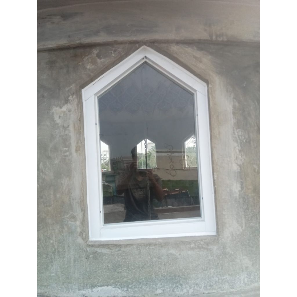 jendela lengkung aluminium elegant