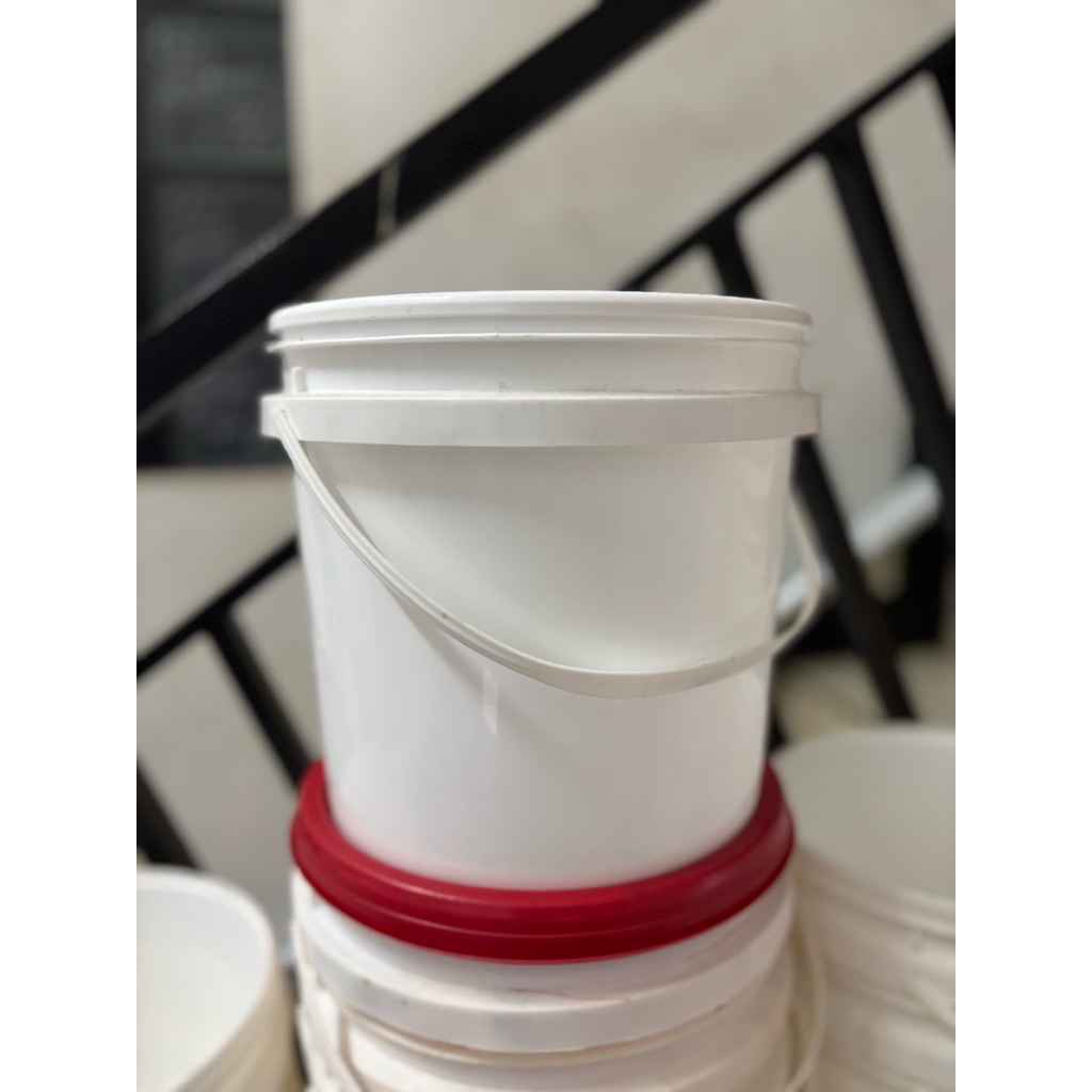 Ember  Bekas PLASTIK ukuran 5kg tanpa tutup