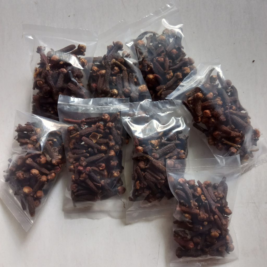 

Cengkeh 5gr | Wangi | Untuk Masakan, Minuman & Herbal