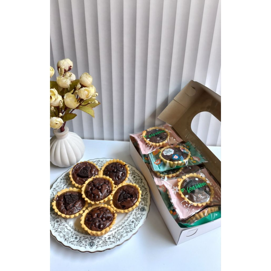 

cemilly | pie brownies | isi 10pcs