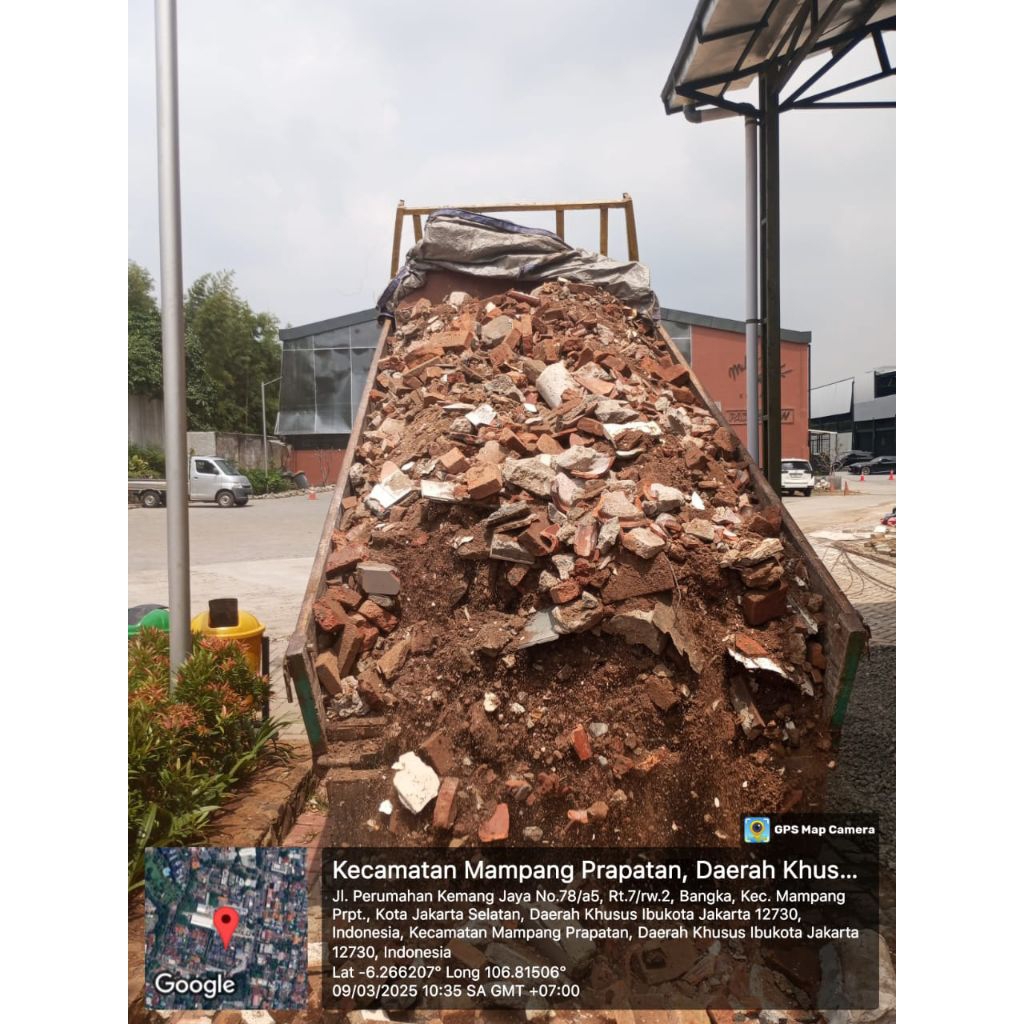 Pengurugan puing jakarta