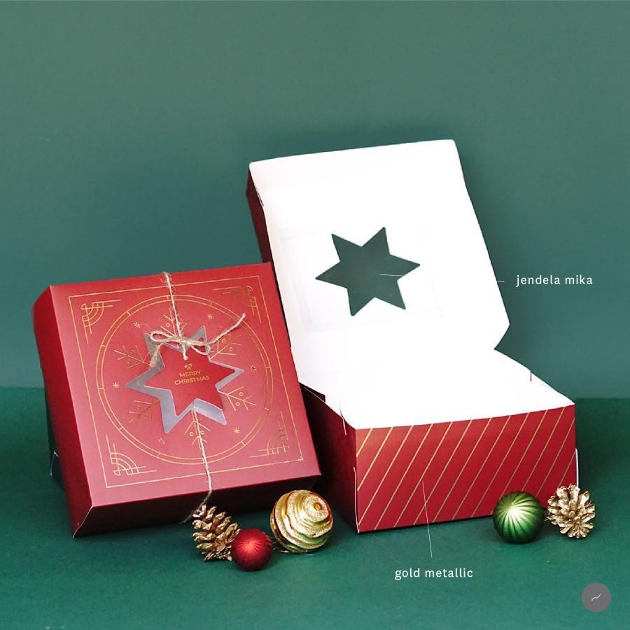 

Cake Dus Roti Lapis Legit Natal Kotak Kue Hampers Christmas Ukuran 22x22x10 cm