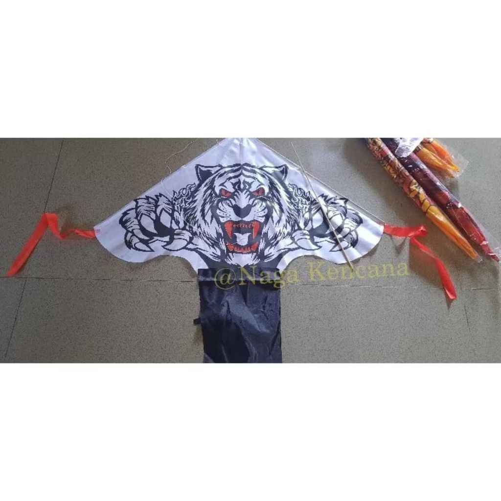 Layangan Motif Macan Kain Parasut Terlaris