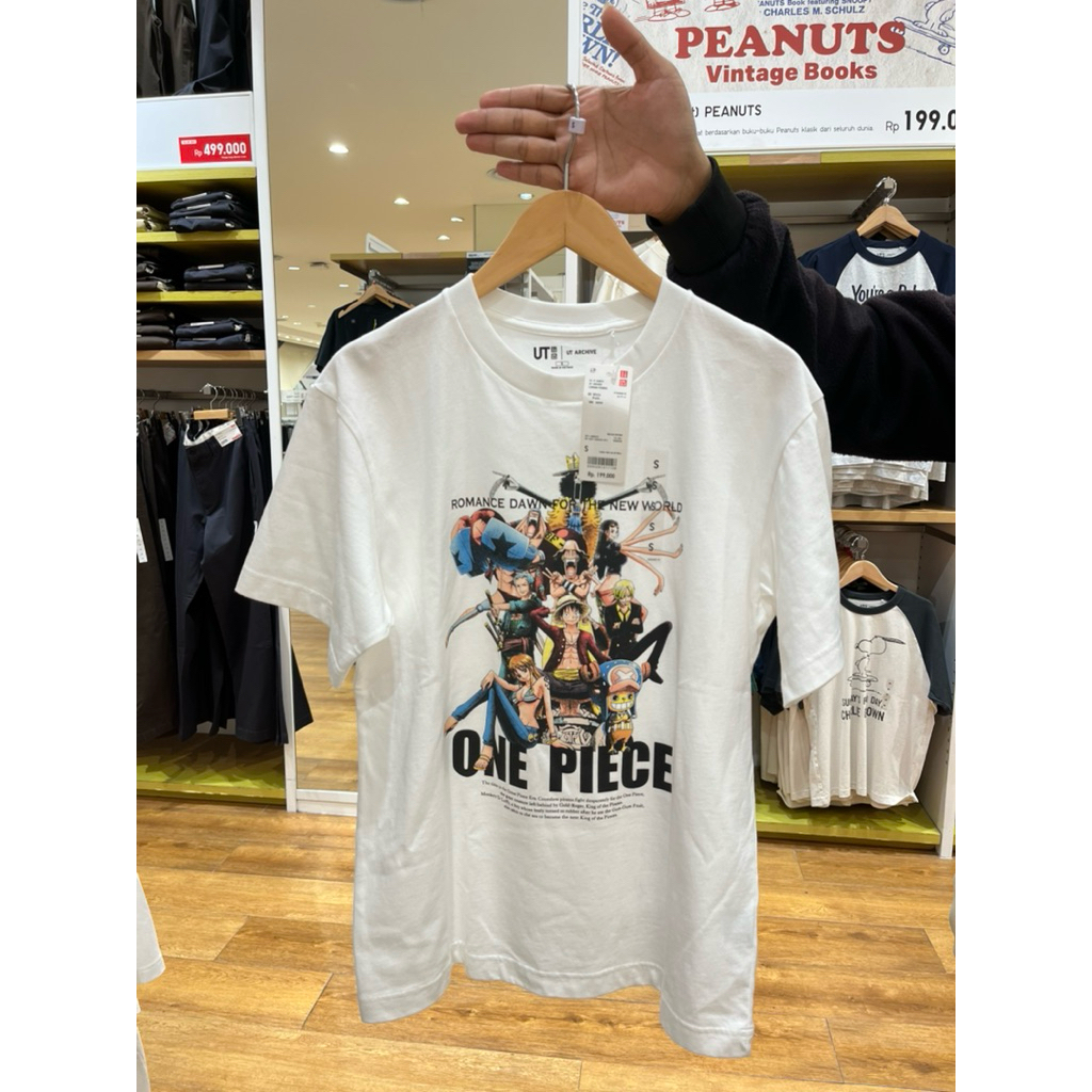 FEE JASTIP UNIQLO X ONE PIECE