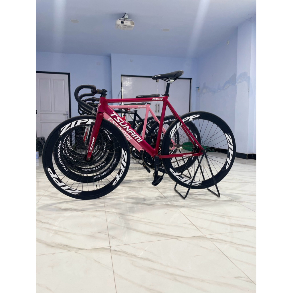 sepeda Tsunami Merah candy