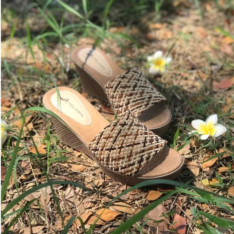 Sandal Wedges Wanita TIARA 01 Jolie Ashley