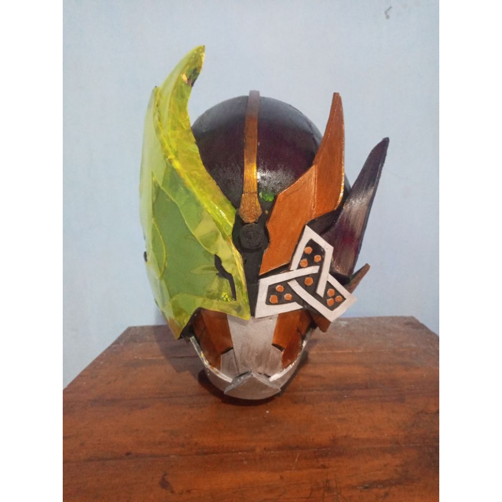 helmet KAMEN RIDER JUUGA