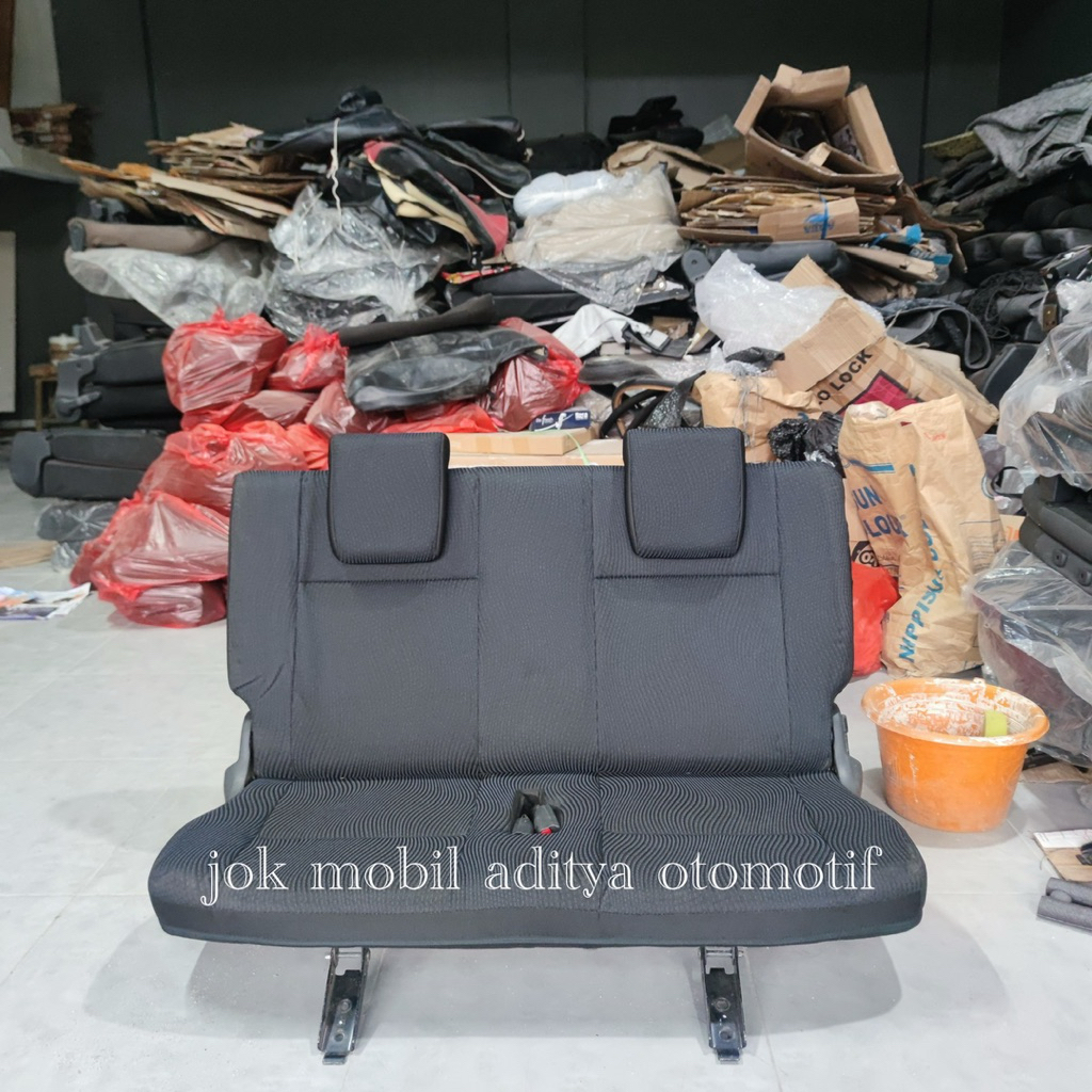 jok belakang baris 3 sigra hitam ori