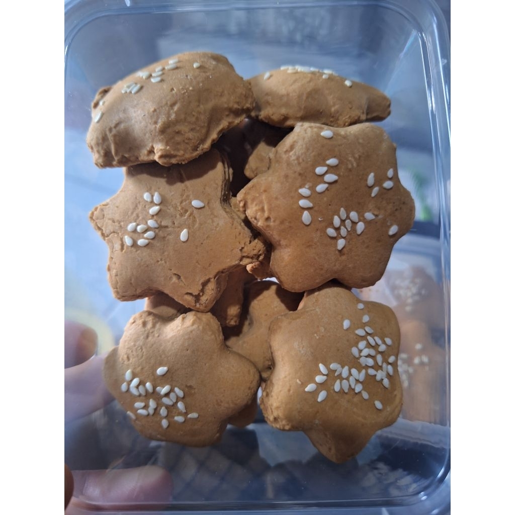 

Kue bangkit jadul khas Palembang Sumatera Selatan 1pcs isi 12 buah