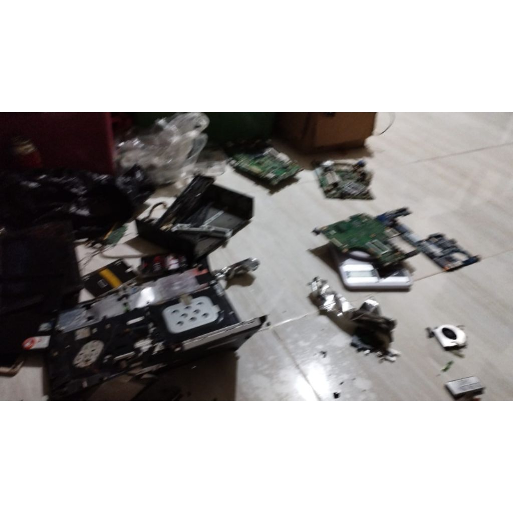 rongsokan elektronik