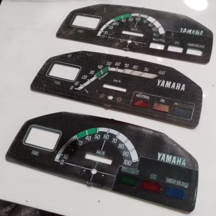 PAPAN SPEDOMETER YAMAHA V80 ROBOT SUPERDELUXE