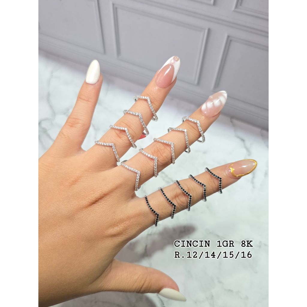 Cincin emas aurel mata hitam putih mas putih 8k