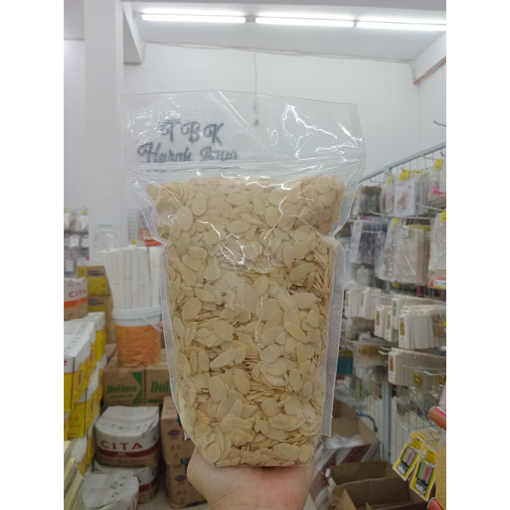 

almond slice repack 1kg & 250gr