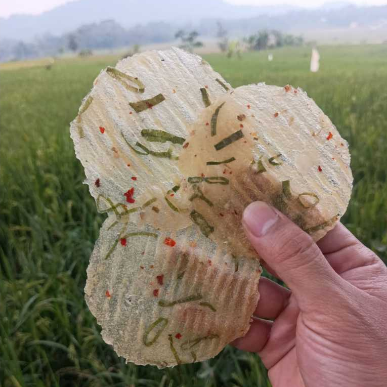 

Kicimpring Singkong Mentah Bawang Cabai