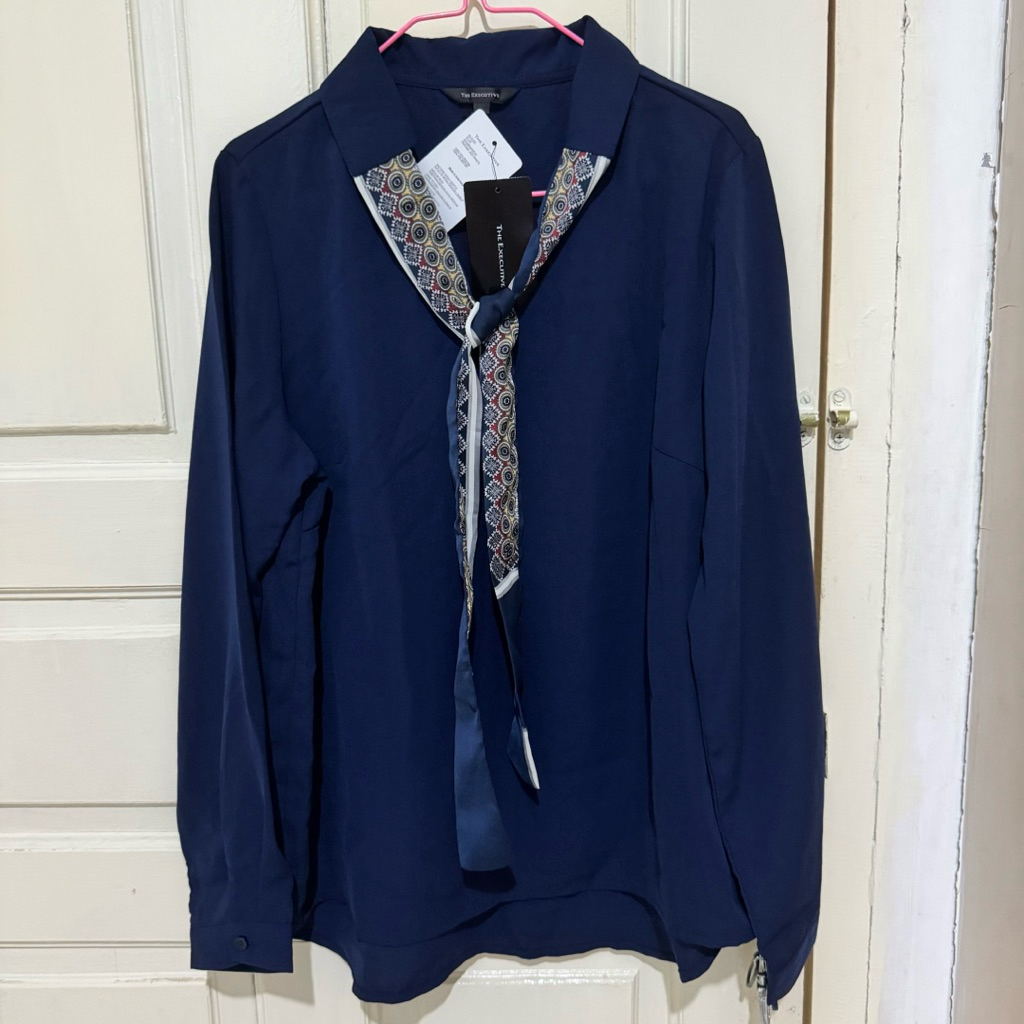 New The Executive Kemeja Kantor Wanita / Baru The Executive Atasan Wanita