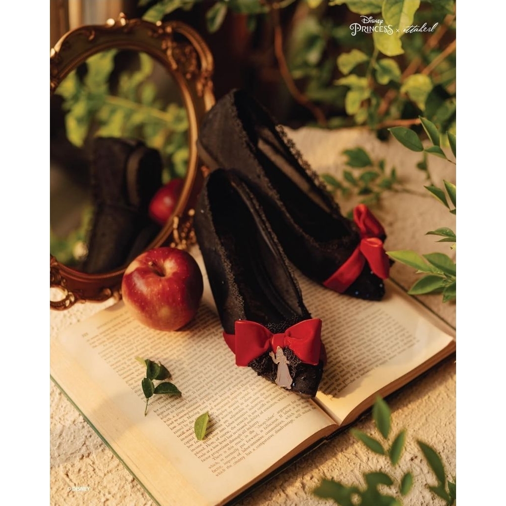 NEW Ittaherl Snow White Maxi Pointy Ink 39