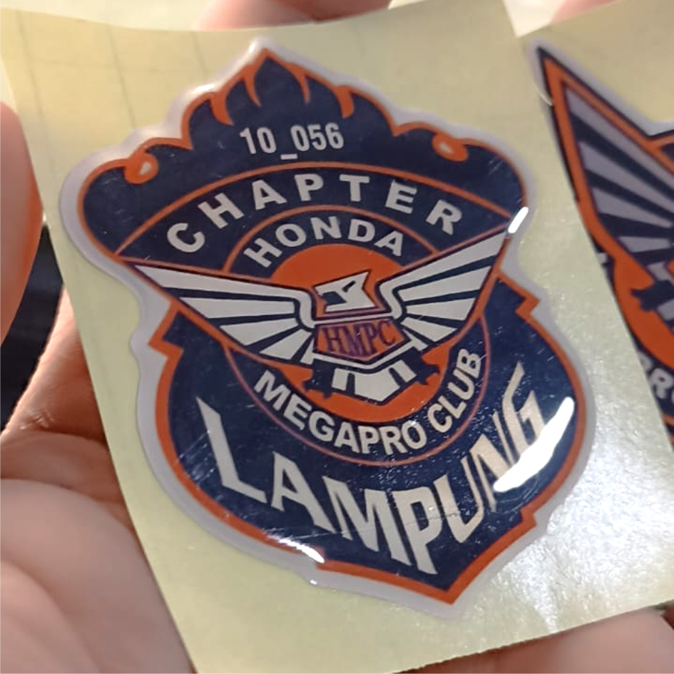 

Sticker Resin Timbul 3D ukuran 6 CM - Pusat Souvenir Custom