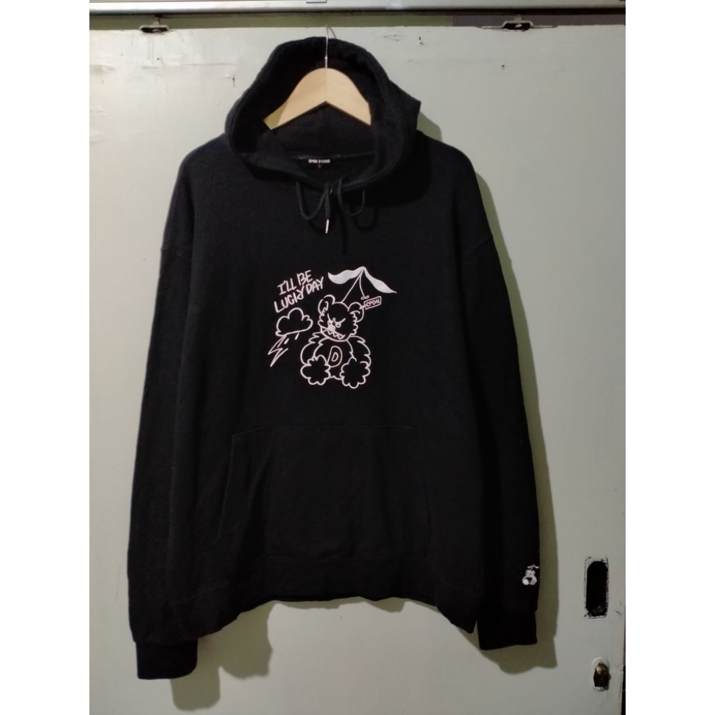 Compagno Pernah Dipakai Hoodie