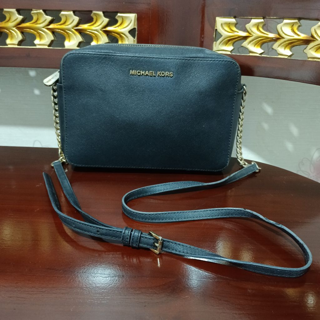 tas sling rantai hitam cam bag MK preloved