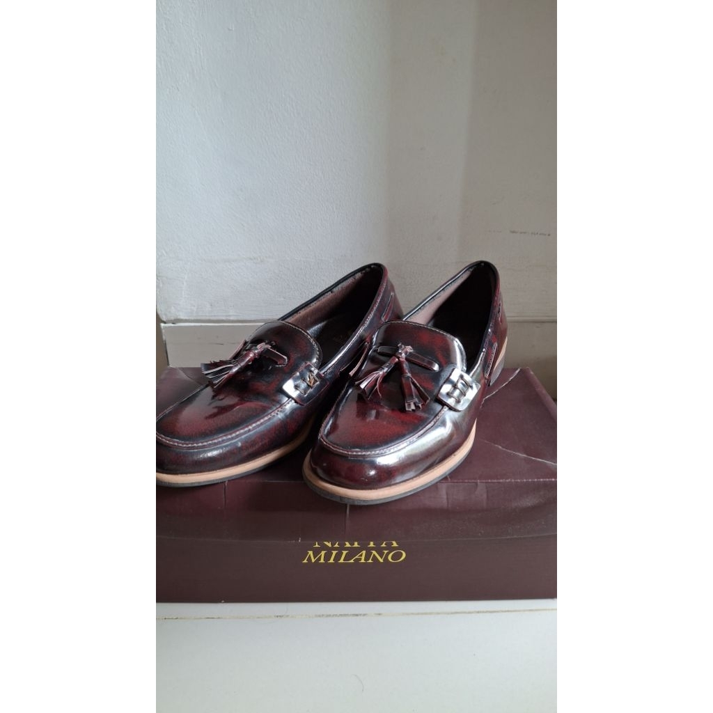 Nappa Milano Tassel in Maroon (Second Like New)