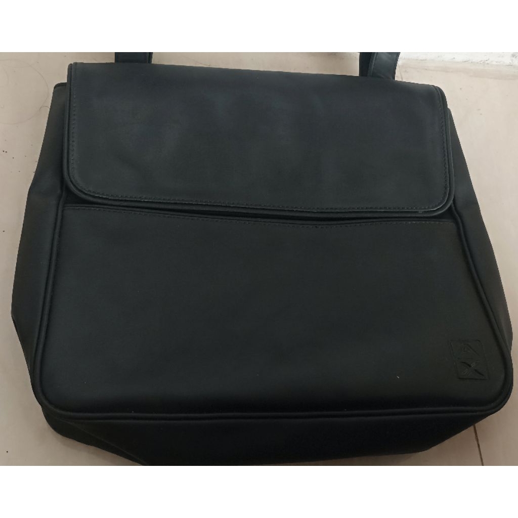 Armani Exchange ransel/tas second/tas cewek/tas wanita/tas brand/tas murah/tas nilon/bagpack/tas fas