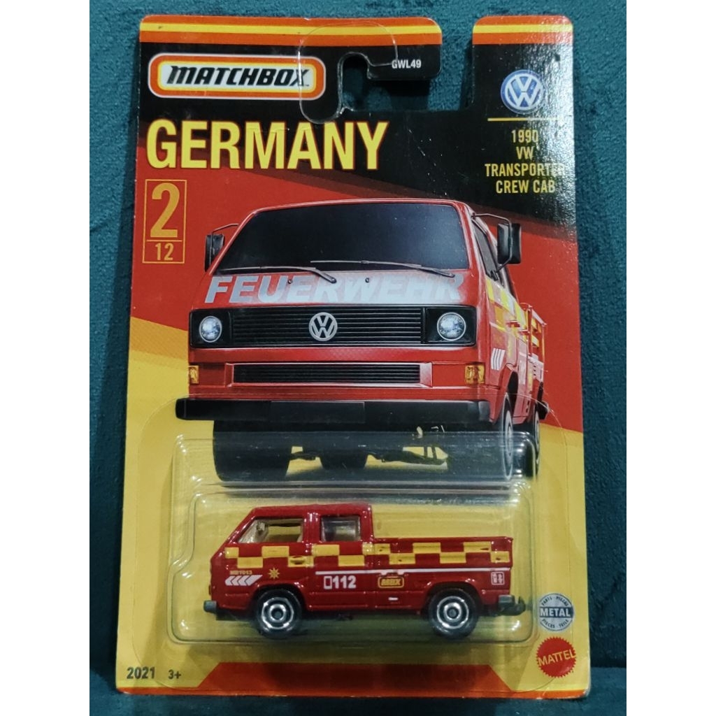 Matchbox VW transporter crew cab red