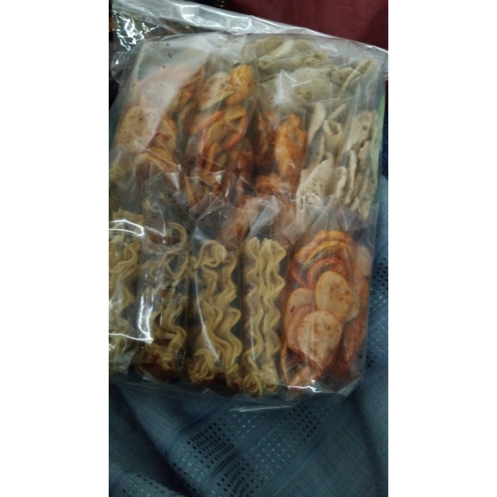 

Basreng, kripca dan cemilan lainnya