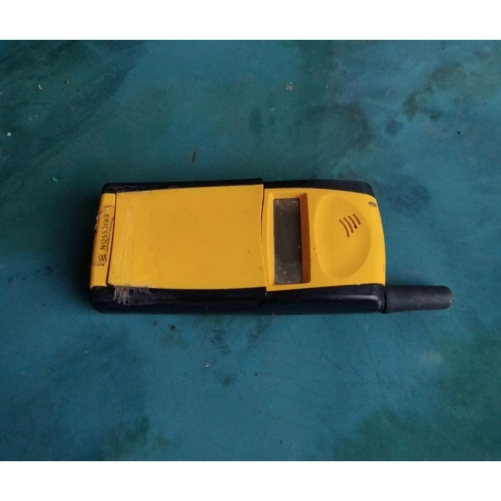 Hp jadul Ericsson GF 768 hp classic Ericsson GF 768 hp lawas Ericsson GF 768