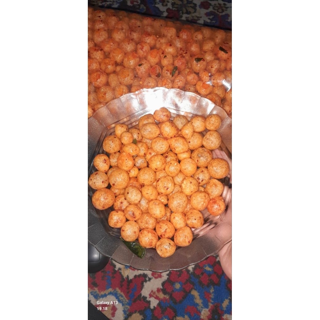 

Cemilan Cimol kering Cimol cikruh Bumbu daun jeruk 250 GRAM