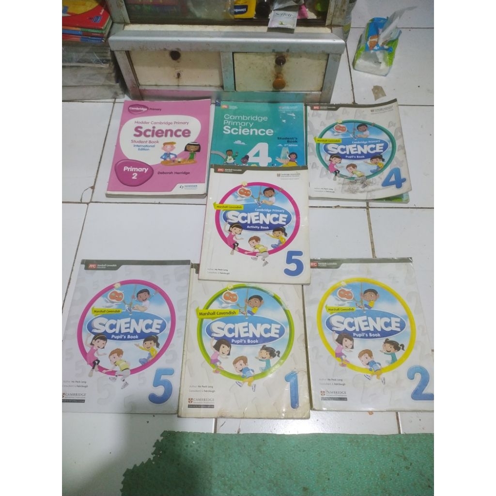 Ori Cambridge primary Hodder Cambridge primary science primary 2. Science student book 4. Marshall c