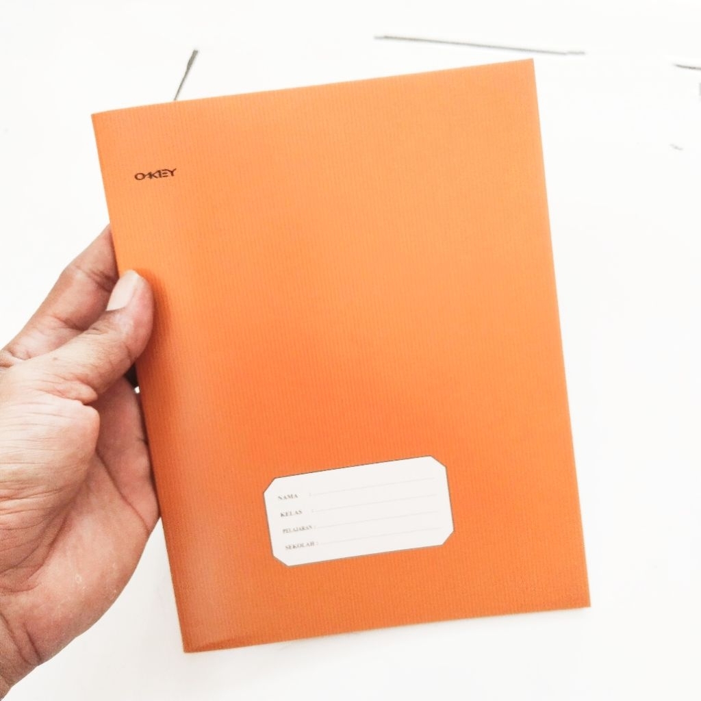 

1 Pcs Buku Tulis Sampul Coklat Isi 58 Lembar Ukuran Kwarto