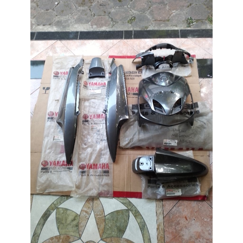 Body Halus Fullset Yamaha Mio Smile Abu-abu Grey DBNM8 Original YGP NOS
